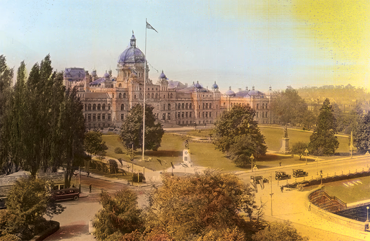 Image représentant les édifices du Parlement à Victoria en Colombie-Britannique, dont un grand bâtiment avec une coupole. 